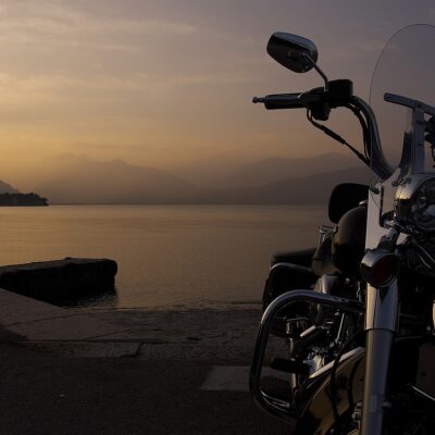 Choisir l’assurance moto parfaite : astuces et conseils pratiques